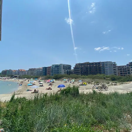 Apartments Pomorie 帕莫瑞