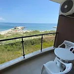 アパート Apartments Pomorie ポモリエ
