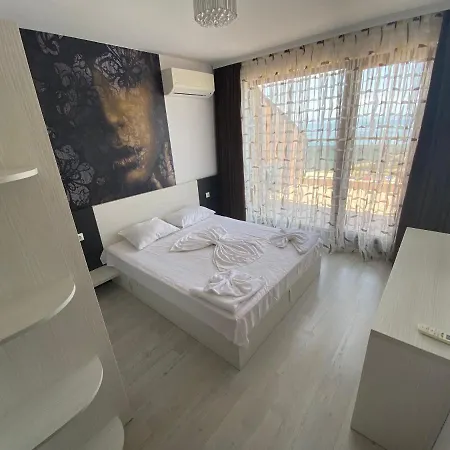 아파트 Apartments Pomorie