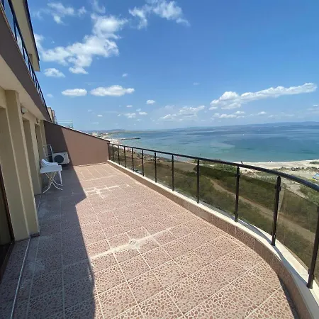 Apartments Pomorie *