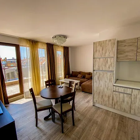 Apartments Pomorie * פומורי