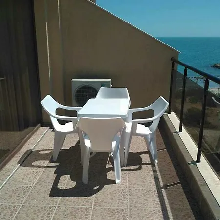 Apartments Pomorie Apartamento *